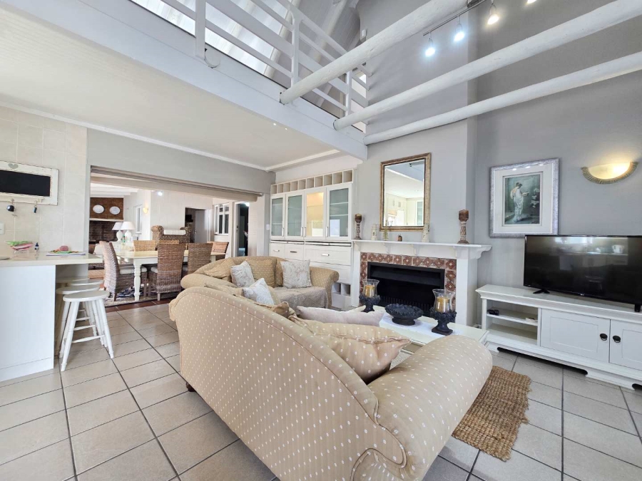 4 Bedroom Property for Sale in Stilbaai Wes Western Cape